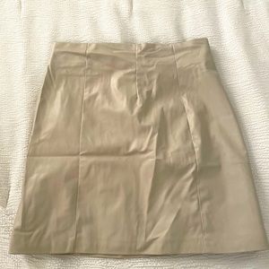 H&M Beige Faux Leather Mini Skirt Sz 10